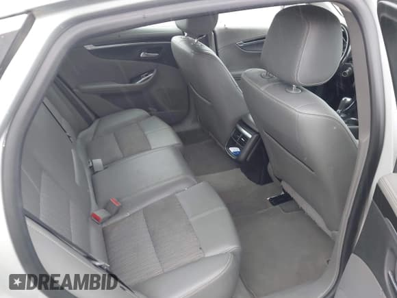 ✅ 2017 Chevrolet Impala LT • VIN: 2G1105S34H9155377 • Лот: 43571980. Опубликован ранее на IAAI с пробегом 172 826 миль. Бесплатный доступ к архиву аукционных продаж из США и подробный отчёт об истории автомобиля на DreamBid. Изображение 8.