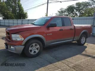2009 Dodge 1500 SLT с VIN 1D3HB18T19S744894, выставлен на аукционе Copart как лот 64637615 с пробегом 238 112 миль миль и Списание • Salvage title. История ставок и продаж доступна на DreamBid. Изображение 1.