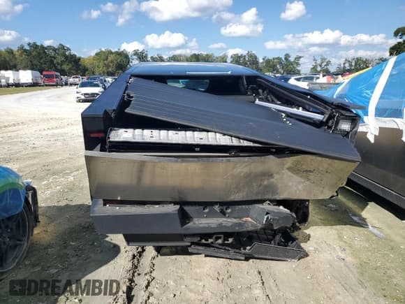 ✅ 2024 Tesla Cybertruck Cyberbeast • VIN: 7G2CEHEE0RA041058 • Лот: 87259195. Опубликован ранее на Copart с пробегом 20 770 миль. Бесплатный доступ к архиву аукционных продаж из США и подробный отчёт об истории автомобиля на DreamBid. Изображение 6.