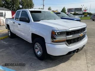 ✅ 2018 Chevrolet Silverado 1500 LS • VIN: 1GCVKNEC3JZ291106 • Лот: 51890473. Опубликован ранее на Copart с пробегом 139 383 миль. Бесплатный доступ к архиву аукционных продаж из США и подробный отчёт об истории автомобиля на DreamBid. Изображение 1.