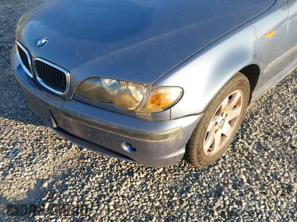 2003 BMW 3 Series 325xi с VIN WBAEU33403PH87263, выставлен на аукционе IAAI как лот 43183256 с пробегом 148 947 миль миль и . История ставок и продаж доступна на DreamBid. Изображение 6.