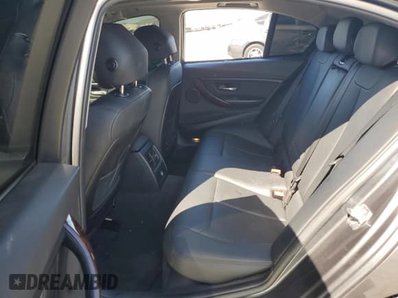 ✅ 2015 BMW 3 Series 328i • VIN: WBA3A5G57FNS90559 • Lot: 81435395. Listed on Copart with 142,750 mi. Free auction sales archive from the USA and detailed vehicle history report at DreamBid. Image 10.