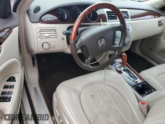 ✅ 2011 Buick Lucerne Super • VIN: 1G4HK5ES8BU125310 • Lot: 73911224. Wystawiony na Copart z przebiegiem Nie podano. Bezpłatny archiwum sprzedaży aukcyjnych z USA i szczegółowy raport historii pojazdu na DreamBid. Zdjęcie 8.