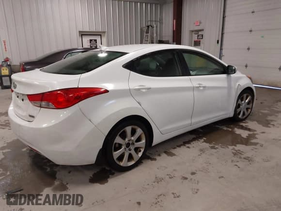 ✅ 2013 Hyundai Elantra Limited • VIN: 5NPDH4AE8DH431898 • Лот: 43581463. Опубликован ранее на IAAI с пробегом 135 352 миль. Бесплатный доступ к архиву аукционных продаж из США и подробный отчёт об истории автомобиля на DreamBid. Изображение 4.