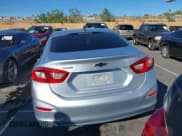 ✅ 2018 Chevrolet Cruze LS • VIN: 1G1BC5SM6J7175707 • Lot: 43652484. Wystawiony na IAAI z przebiegiem 133 689 mil. Bezpłatny archiwum sprzedaży aukcyjnych z USA i szczegółowy raport historii pojazdu na DreamBid. Zdjęcie 16.