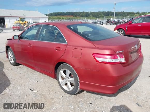✅ 2010 Toyota Camry • VIN: 4T1BF3EK6AU527940 • Lot: 43201993. Listed on IAAI with 176,901 mi. Free auction sales archive from the USA and detailed vehicle history report at DreamBid. Image 3.