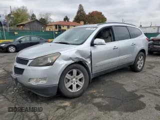 ✅ 2010 Chevrolet Traverse 2LT • VIN: 1GNLVGED5AS118061 • Lot: 84793445. Wystawiony na Copart z przebiegiem 209 224 mil. Bezpłatny archiwum sprzedaży aukcyjnych z USA i szczegółowy raport historii pojazdu na DreamBid. Zdjęcie 1.