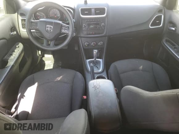 ✅ 2014 Dodge Avenger SE • VIN: 1C3CDZAB1EN140403 • Lot: 61310314. Wystawiony na Copart z przebiegiem 95 724 mil. Bezpłatny archiwum sprzedaży aukcyjnych z USA i szczegółowy raport historii pojazdu na DreamBid. Zdjęcie 8.