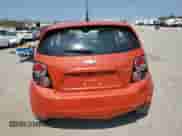 2013 Chevrolet Sonic LT с VIN 1G1JD6SB4D4178379, выставлен на аукционе Copart как лот 69050684 с пробегом 76 273 миль миль и Списание • Salvage title. История ставок и продаж доступна на DreamBid. Изображение 6.