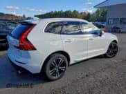 ✅ 2019 Volvo XC60 Momentum • VIN: YV4A22RK8K1347035 • Lot: 93293745. Listed on Copart with 79,894 mi. Free auction sales archive from the USA and detailed vehicle history report at DreamBid. Image 3.
