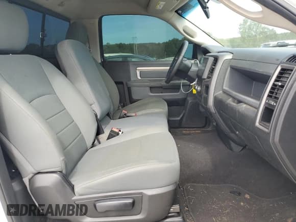 ✅ 2018 Ram 1500 Tradesman • VIN: 3C6JR6DT6JG202797 • Лот: 84656795. Опубликован ранее на Copart с пробегом 52 004 миль. Бесплатный доступ к архиву аукционных продаж из США и подробный отчёт об истории автомобиля на DreamBid. Изображение 10.