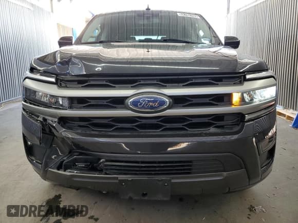 ✅ 2024 Ford Expedition XLT • VIN: 1FMJU1J84REA58417 • Lot: 52782705. Listed on Copart with 27,205 mi. Free auction sales archive from the USA and detailed vehicle history report at DreamBid. Image 5.