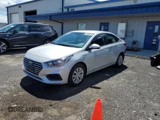 ✅ 2021 Hyundai Accent SE • VIN: 3KPC24A66ME135806 • Лот: 61958894. Опубликован ранее на Copart с пробегом 23 356 миль. Бесплатный доступ к архиву аукционных продаж из США и подробный отчёт об истории автомобиля на DreamBid. Изображение 1.