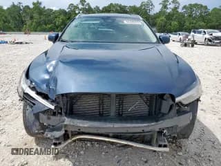 ✅ 2022 Volvo XC60 Inscription • VIN: YV4L12DLXN1086457 • Lot: 64496375. Wystawiony na Copart z przebiegiem 27 209 mil. Bezpłatny archiwum sprzedaży aukcyjnych z USA i szczegółowy raport historii pojazdu na DreamBid. Zdjęcie 5.