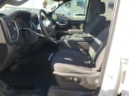 ✅ 2020 Chevrolet Silverado 1500 LT • VIN: 3GCUYDET5LG187854 • Lot: 67600064. Wystawiony na Copart z przebiegiem 80 631 mil. Bezpłatny archiwum sprzedaży aukcyjnych z USA i szczegółowy raport historii pojazdu na DreamBid. Zdjęcie 7.