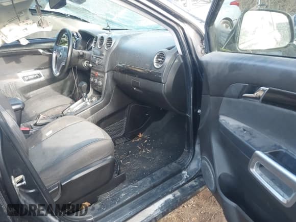 ✅ 2013 Chevrolet Captiva Sport LS • VIN: 3GNAL2EK5DS637098 • Lot: 41881819. Wystawiony na IAAI z przebiegiem 147 731 mil. Bezpłatny archiwum sprzedaży aukcyjnych z USA i szczegółowy raport historii pojazdu na DreamBid. Zdjęcie 5.