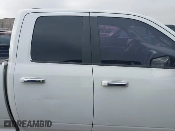 ✅ 2010 Dodge 1500 SLT • VIN: 1D7RB1GP0AS141530 • Lot: 41879543. Wystawiony na IAAI z przebiegiem 282 130 mil. Bezpłatny archiwum sprzedaży aukcyjnych z USA i szczegółowy raport historii pojazdu na DreamBid. Zdjęcie 13.