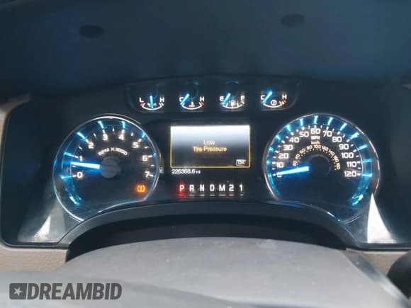 ✅ 2014 Ford F-150 XL • VIN: 1FTFW1ET2EKE40718 • Лот: 43089542. Опубликован ранее на IAAI с пробегом 226 368 миль. Бесплатный доступ к архиву аукционных продаж из США и подробный отчёт об истории автомобиля на DreamBid. Изображение 7.