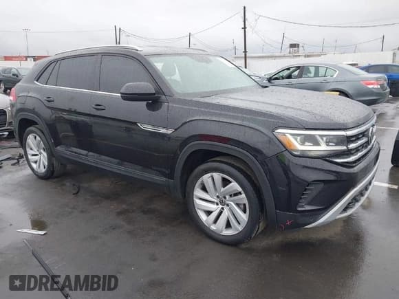 ✅ 2022 Volkswagen Atlas SE • VIN: 1V2WE2CA3NC203707 • Lot: 41720912. Wystawiony na IAAI z przebiegiem 50 572 mil. Bezpłatny archiwum sprzedaży aukcyjnych z USA i szczegółowy raport historii pojazdu na DreamBid. Zdjęcie 1.