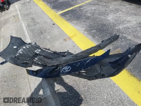 ✅ 2025 Toyota Camry XSE • VIN: 4T1DAACK8SU526661 • Lot: 42739927. Wystawiony na IAAI z przebiegiem 21 859 mil. Bezpłatny archiwum sprzedaży aukcyjnych z USA i szczegółowy raport historii pojazdu na DreamBid. Zdjęcie 12.