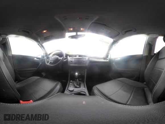 ✅ 2021 Volkswagen Tiguan SE • VIN: 3VV2B7AX9MM045580 • Lot: 42116249. Wystawiony na IAAI z przebiegiem 59 608 mil. Bezpłatny archiwum sprzedaży aukcyjnych z USA i szczegółowy raport historii pojazdu na DreamBid. Zdjęcie 21.