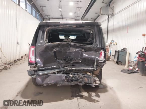 ✅ 2018 GMC Yukon XL Denali • VIN: 1GKS2HKJ6JR131507 • Лот: 43356241. Опубликован ранее на IAAI с пробегом 160 945 миль. Бесплатный доступ к архиву аукционных продаж из США и подробный отчёт об истории автомобиля на DreamBid. Изображение 17.