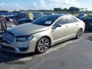 ✅ 2017 Lincoln MKZ Select • VIN: 3LN6L5C95HR602473 • Lot: 43370644. Wystawiony na IAAI z przebiegiem 65 829 mil. Bezpłatny archiwum sprzedaży aukcyjnych z USA i szczegółowy raport historii pojazdu na DreamBid. Zdjęcie 2.