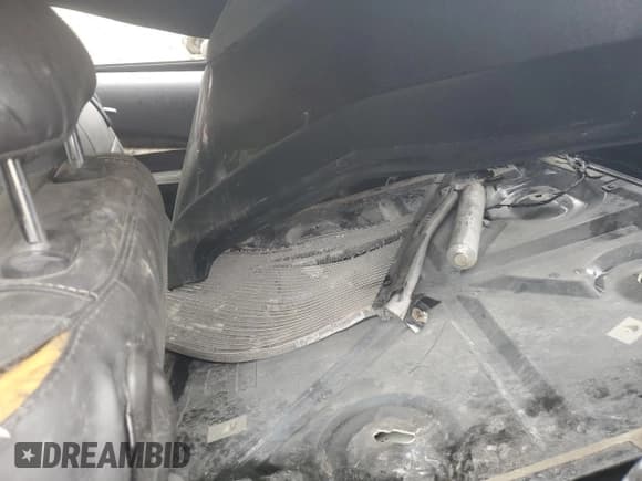 ✅ 2011 Ford Mustang GT • VIN: 1ZVBP8CF0B5121990 • Лот: 84771165. Опубликован ранее на Copart с пробегом Не указан. Бесплатный доступ к архиву аукционных продаж из США и подробный отчёт об истории автомобиля на DreamBid. Изображение 10.