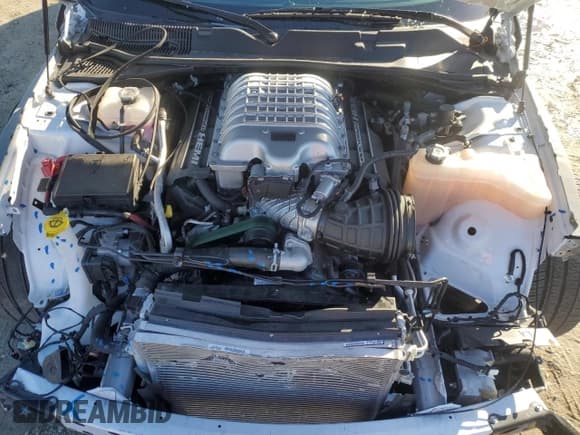 ✅ 2022 Dodge Challenger SRT Hellcat Redeye Widebody • VIN: 2C3CDZL90NH211013 • Lot: 79356874. Wystawiony na Copart z przebiegiem 13 494 mil. Bezpłatny archiwum sprzedaży aukcyjnych z USA i szczegółowy raport historii pojazdu na DreamBid. Zdjęcie 11.