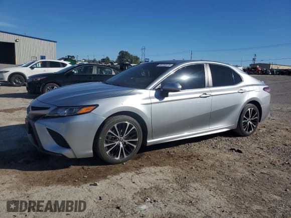 ✅ 2019 Toyota Camry SE • VIN: 4T1B11HK3KU849449 • Лот: 89733075. Опубликован ранее на Copart с пробегом 152 832 миль. Бесплатный доступ к архиву аукционных продаж из США и подробный отчёт об истории автомобиля на DreamBid. Изображение 1.