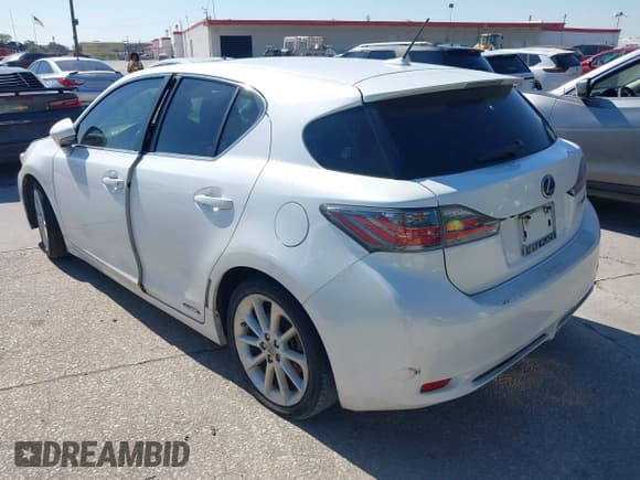 ✅ 2012 Lexus CT 200h Premium • VIN: JTHKD5BH7C2086640 • Lot: 43419844. Wystawiony na IAAI z przebiegiem 197 416 mil. Bezpłatny archiwum sprzedaży aukcyjnych z USA i szczegółowy raport historii pojazdu na DreamBid. Zdjęcie 3.