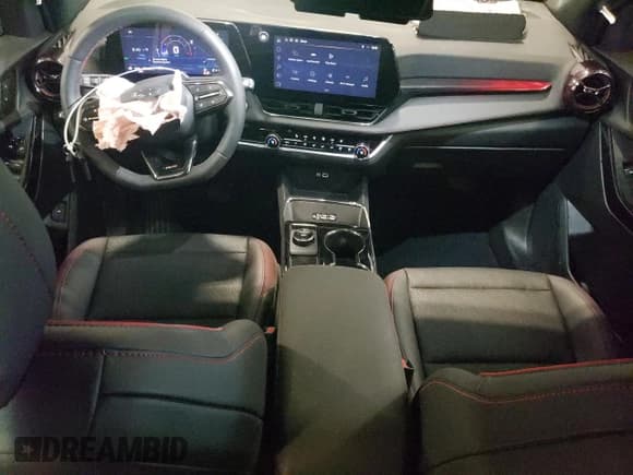 ✅ 2026 Chevrolet Equinox AWD RS • VIN: 3GNAXTEG3TL140811 • Lot: 86062365. Wystawiony na Copart z przebiegiem 9 721 mil. Bezpłatny archiwum sprzedaży aukcyjnych z USA i szczegółowy raport historii pojazdu na DreamBid. Zdjęcie 8.