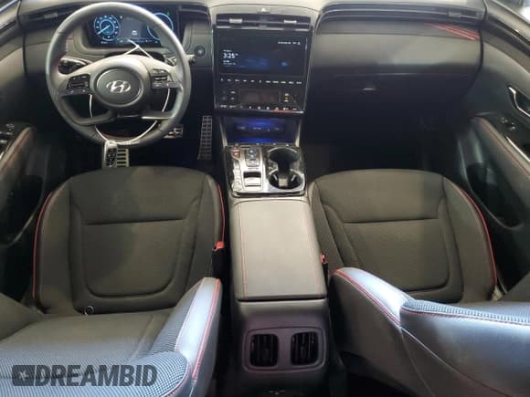 ✅ 2024 Hyundai Tucson N Line • VIN: KM8JFCD12RU150166 • Lot: 69686684. Wystawiony na Copart z przebiegiem 7 155 mil. Bezpłatny archiwum sprzedaży aukcyjnych z USA i szczegółowy raport historii pojazdu na DreamBid. Zdjęcie 8.