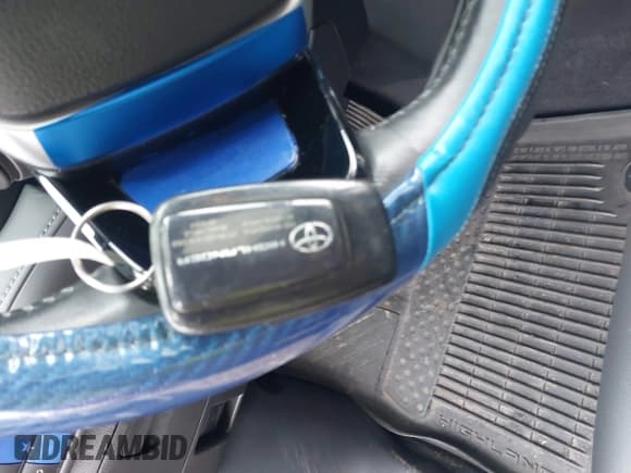 ✅ 2022 Toyota Highlander XSE • VIN: 5TDLZRBH3NS187846 • Lot: 43756162. Listed on IAAI with 21,085 mi. Free auction sales archive from the USA and detailed vehicle history report at DreamBid. Image 11.