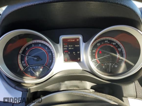 ✅ 2016 Dodge Journey SXT • VIN: 3C4PDDBG7GT141987 • Лот: 90483715. Опубликован ранее на Copart с пробегом 117 715 миль. Бесплатный доступ к архиву аукционных продаж из США и подробный отчёт об истории автомобиля на DreamBid. Изображение 9.