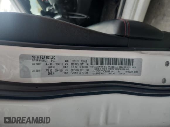 ✅ 2017 Dodge Durango R/T • VIN: 1C4SDJCT3HC908008 • Lot: 85948285. Wystawiony na Copart z przebiegiem 136 164 mil. Bezpłatny archiwum sprzedaży aukcyjnych z USA i szczegółowy raport historii pojazdu na DreamBid. Zdjęcie 14.