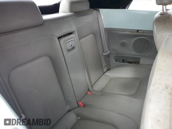 ✅ 2005 Volkswagen Beetle GLS • VIN: 3VWCD31Y75M366093 • Lot: 45969895. Listed on Copart with 100,678 mi. Free auction sales archive from the USA and detailed vehicle history report at DreamBid. Image 11.