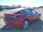 ✅ 2019 Tesla Model 3 Long Range • VIN: 5YJ3E1EB9KF530034 • Lot: 43293287. Wystawiony na IAAI z przebiegiem 60 505 mil. Bezpłatny archiwum sprzedaży aukcyjnych z USA i szczegółowy raport historii pojazdu na DreamBid. Zdjęcie 4.