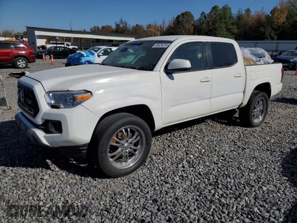 ✅ 2017 Toyota Tacoma SR • VIN: 5TFAX5GN9HX077788 • Лот: 85526255. Опубликован ранее на Copart с пробегом 206 091 миль. Бесплатный доступ к архиву аукционных продаж из США и подробный отчёт об истории автомобиля на DreamBid. Изображение 1.