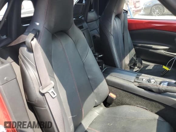 ✅ 2016 Mazda MX-5 Miata Grand Touring • VIN: JM1NDAD77G0103837 • Lot: 68553185. Wystawiony na Copart z przebiegiem 62 933 mil. Bezpłatny archiwum sprzedaży aukcyjnych z USA i szczegółowy raport historii pojazdu na DreamBid. Zdjęcie 10.