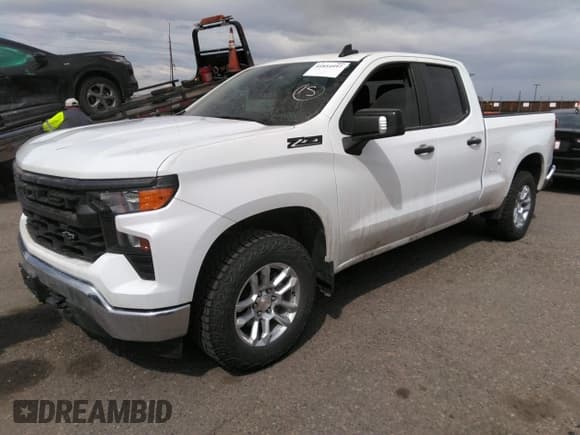 ✅ 2023 Chevrolet Silverado 1500 Work Truck • VIN: 1GCRDAED9PZ297966 • Lot: 41854997. Wystawiony na IAAI z przebiegiem 21 939 mil. Bezpłatny archiwum sprzedaży aukcyjnych z USA i szczegółowy raport historii pojazdu na DreamBid. Zdjęcie 2.