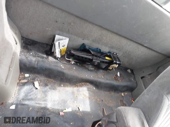 ✅ 2000 Chevrolet S-10 LS • VIN: 1GCCS19W2YK287006 • Лот: 42814156. Опубликован ранее на IAAI с пробегом 216 912 миль. Бесплатный доступ к архиву аукционных продаж из США и подробный отчёт об истории автомобиля на DreamBid. Изображение 8.