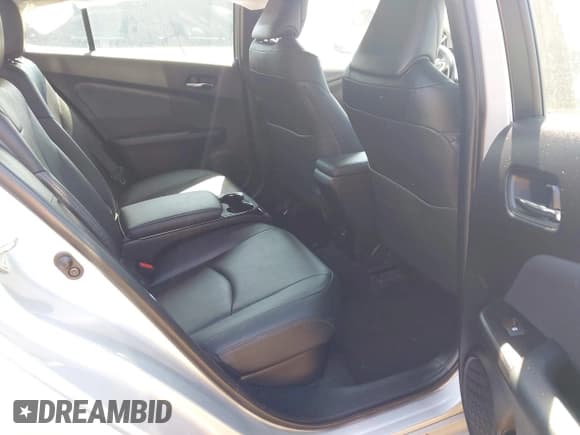 ✅ 2017 Toyota Prius Plus • VIN: JTDKARFP3H3011826 • Lot: 43130537. Listed on IAAI with 71,197 mi. Free auction sales archive from the USA and detailed vehicle history report at DreamBid. Image 8.