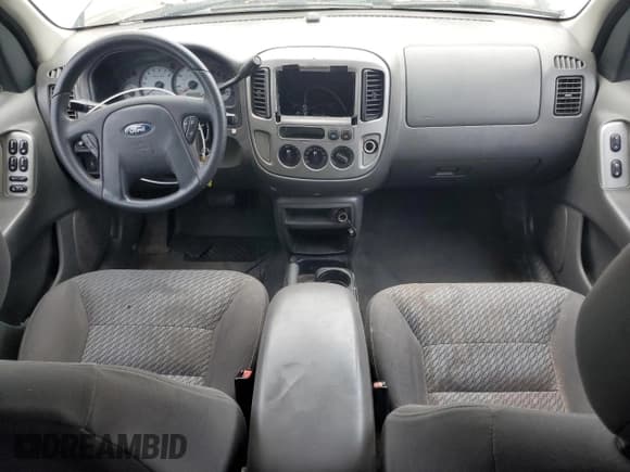 ✅ 2003 Ford Escape XLT Popular • VIN: 1FMCU03103KB75066 • Lot: 64523245. Listed on Copart with 228,232 mi. Free auction sales archive from the USA and detailed vehicle history report at DreamBid. Image 8.