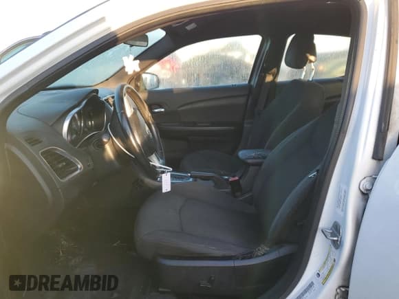 ✅ 2012 Dodge Avenger SXT • VIN: 1C3CDZCB1CN227714 • Лот: 76543104. Опубликован ранее на Copart с пробегом 281 297 миль. Бесплатный доступ к архиву аукционных продаж из США и подробный отчёт об истории автомобиля на DreamBid. Изображение 7.