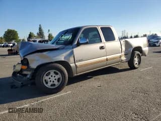 ✅ 2002 Chevrolet Silverado 1500 LS • VIN: 2GCEC19V521287943 • Lot: 86195615. Listed on Copart with Not provided. Free auction sales archive from the USA and detailed vehicle history report at DreamBid. Image 1.
