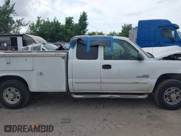 ✅ 2003 Chevrolet Silverado 2500HD LS • VIN: 1GCHC29113E249478 • Lot: 42145187. Listed on IAAI with 580,776 mi. Free auction sales archive from the USA and detailed vehicle history report at DreamBid. Image 13.