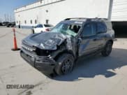 ✅ 2025 Ford Bronco Sport Big Bend • VIN: 3FMCR9BN5SRE22845 • Lot: 68915445. Wystawiony na Copart z przebiegiem 14 374 mil. Bezpłatny archiwum sprzedaży aukcyjnych z USA i szczegółowy raport historii pojazdu na DreamBid. Zdjęcie 1.