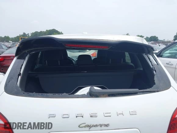 ✅ 2013 Porsche Cayenne Diesel • VIN: WP1AF2A26DLA41346 • Lot: 42670580. Listed on IAAI with 154,110 mi. Free auction sales archive from the USA and detailed vehicle history report at DreamBid. Image 6.