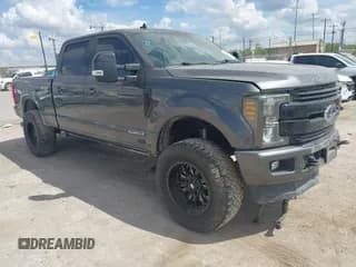 ✅ 2019 Ford F-250 XL • VIN: 1FT7W2BT5KEG38525 • Lot: 43388550. Listed on IAAI with 151,304 mi. Free auction sales archive from the USA and detailed vehicle history report at DreamBid. Image 1.